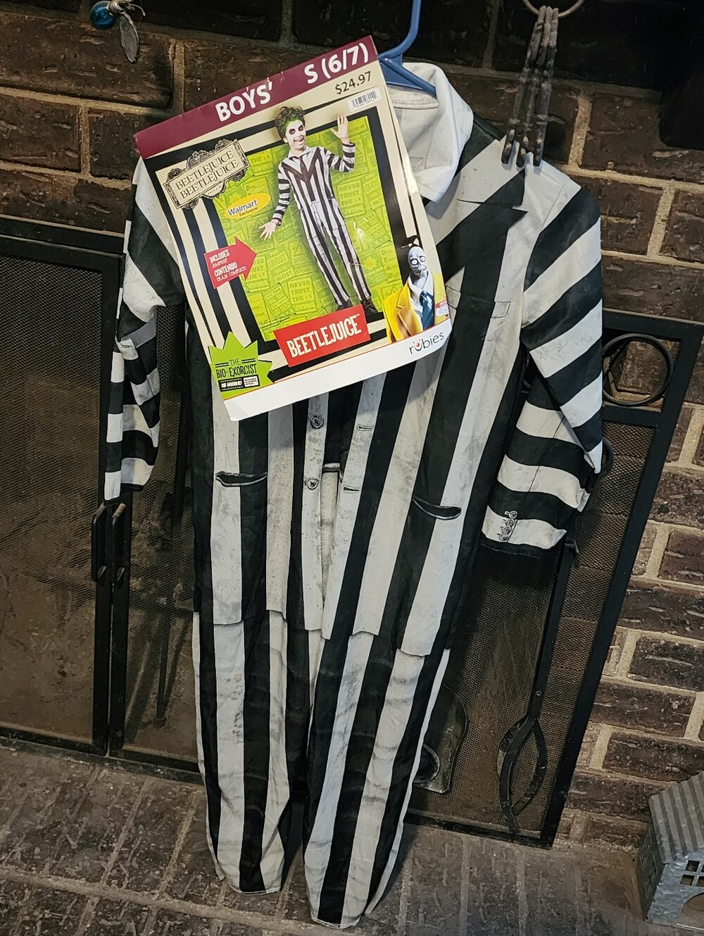 Beetle Juice Costume Boys 6/7